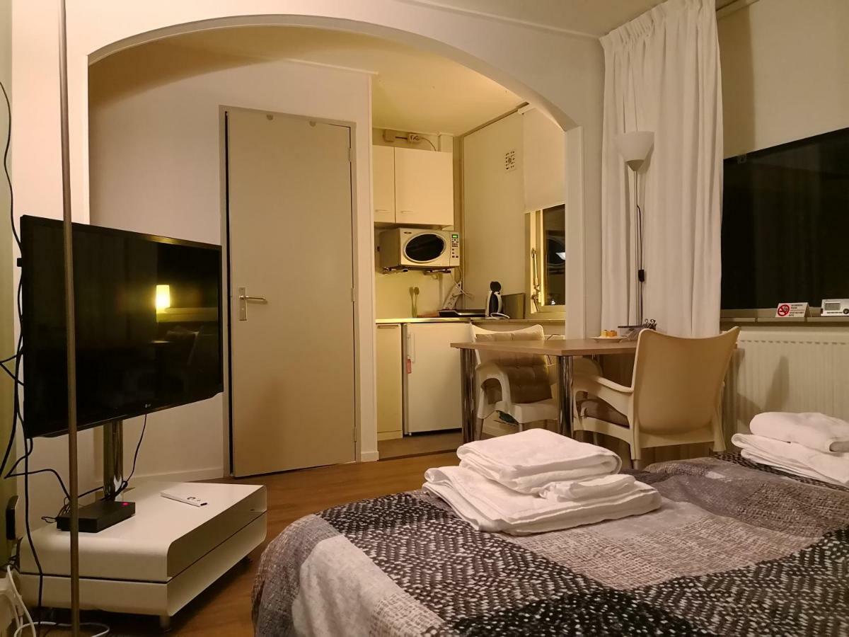 Bordine Guesthouse Леуварден Екстериор снимка
